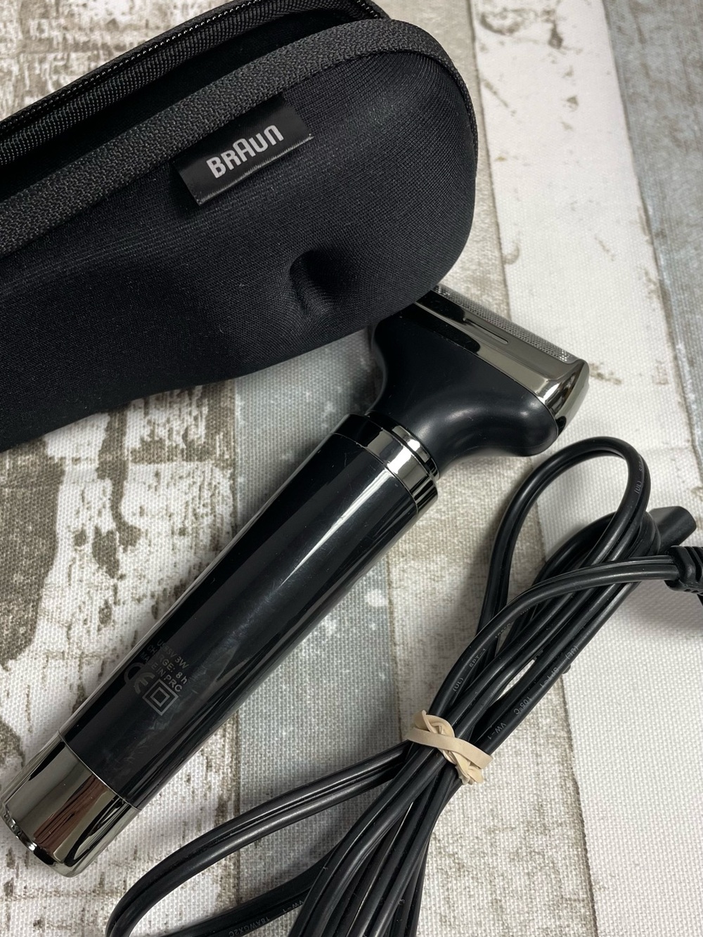 Black Corded Men's Foil Shaver – Sleek Electric Shaving Razor